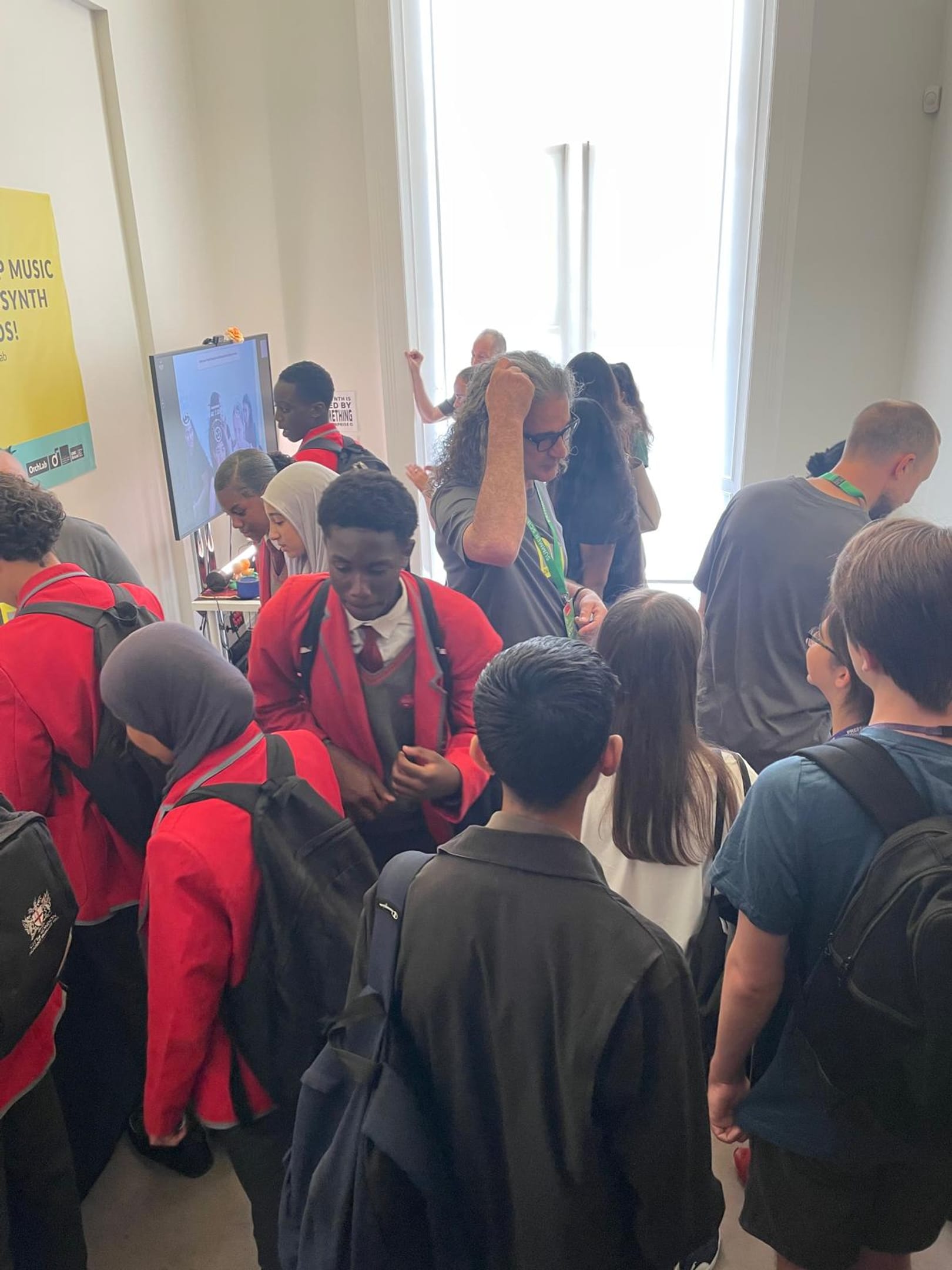 PhotoSYNTH event froggy - 2025-07-busy school day